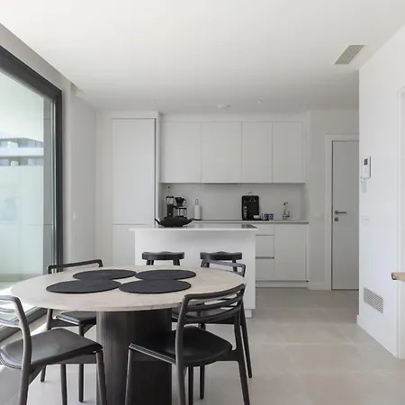 Apartment Luxery With Terrace In Higueron