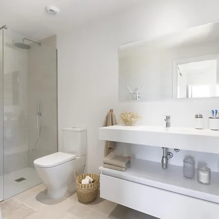 Apartment Luxery With Terrace In Higueron