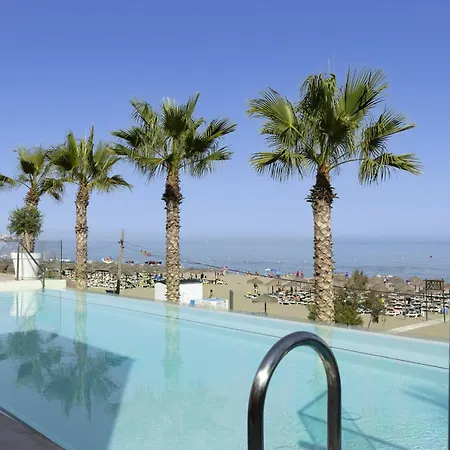 Luxery With Terrace In Higueron *