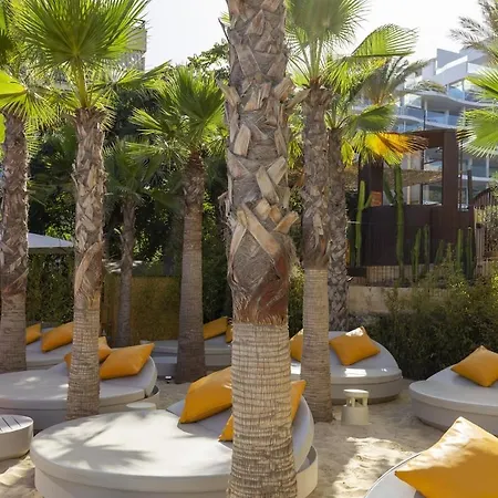 Luxury With Terrace In Higueron
