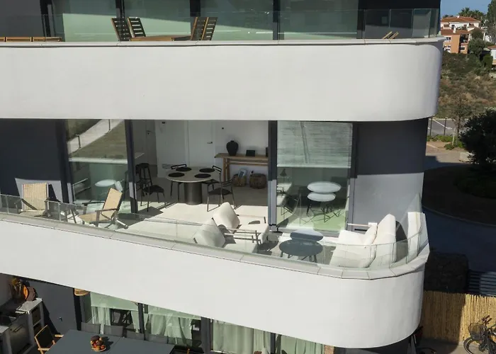 Luxery With Terrace In Higueron