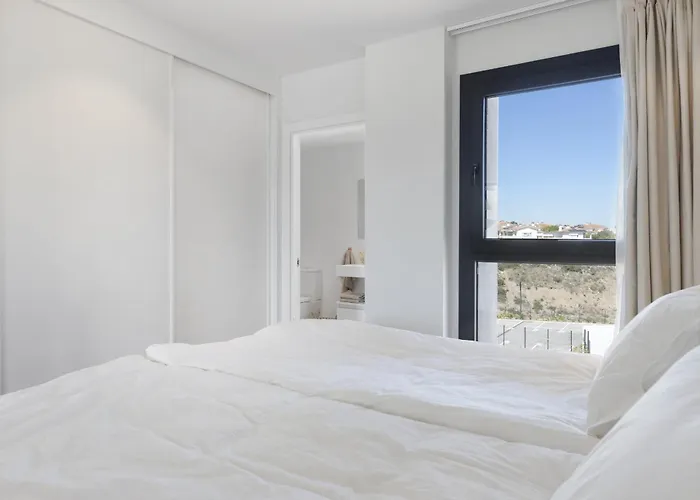 شقة Luxery With Terrace In Higueron فوينخيرولا