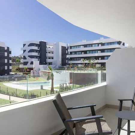 Luxery With Terrace In Higueron 아파트 *